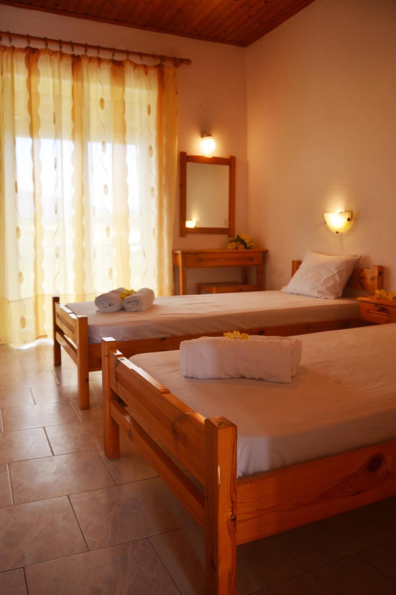 Xidis Hotel Лаганас Стая снимка