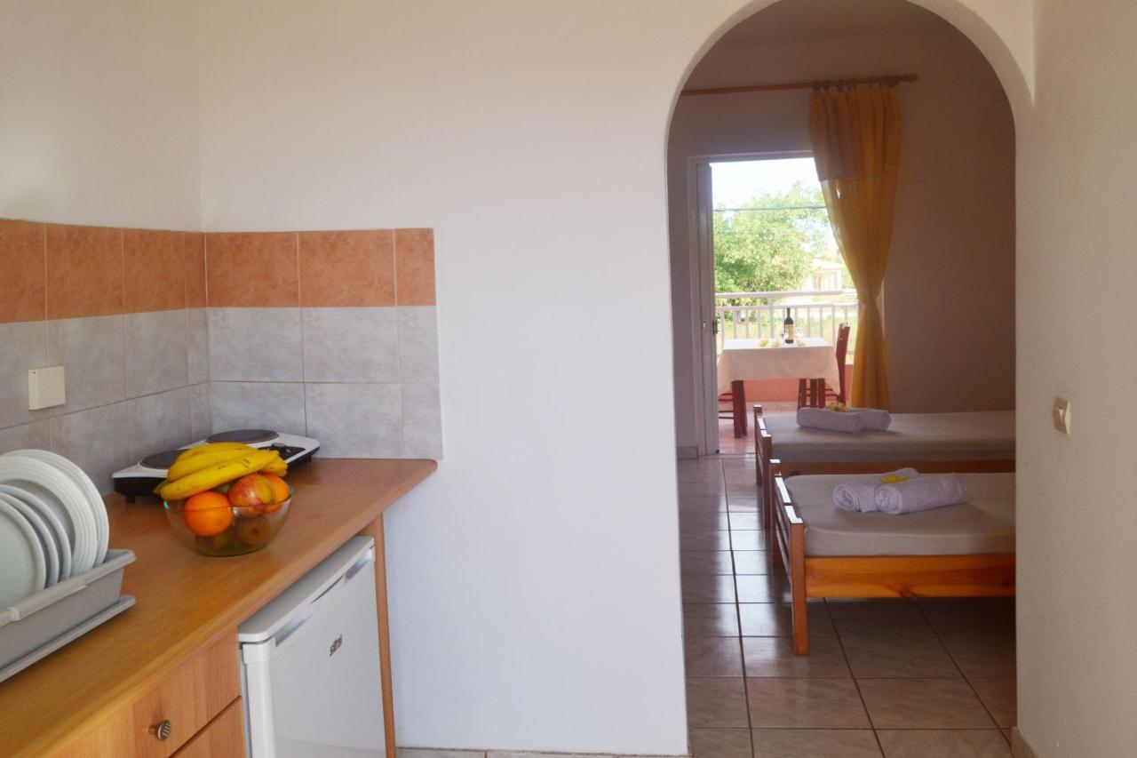 Xidis Hotel Лаганас Екстериор снимка